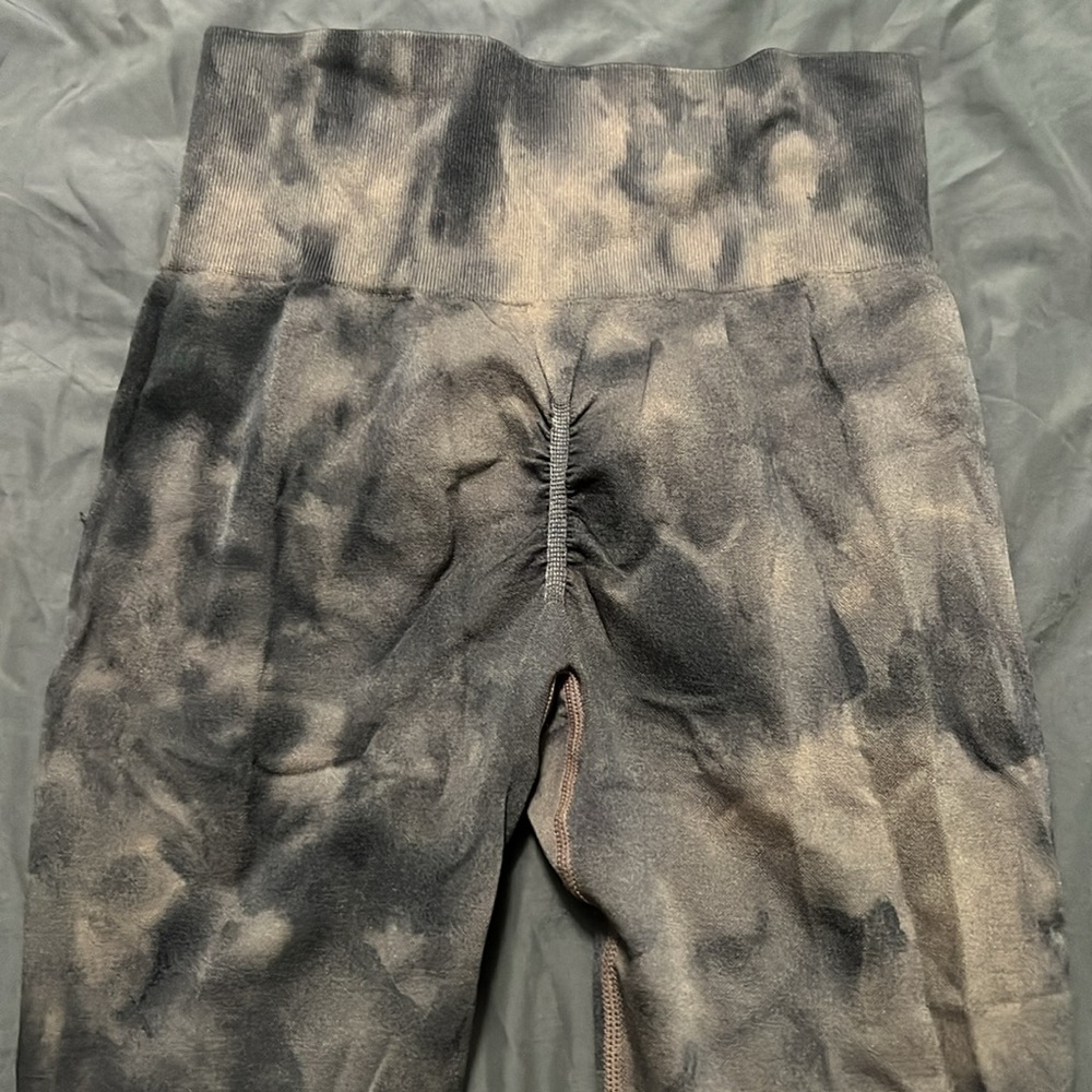 Shein sport studio tie dye scrunch butt black/brown khaki high waist legging - Picture 7 of 8